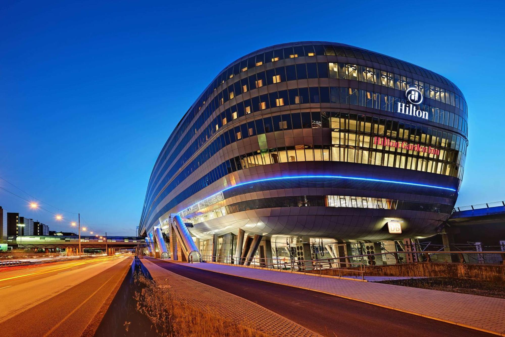 Hotel Hilton Frankfurt Airport Fráncfort del Meno Exterior foto